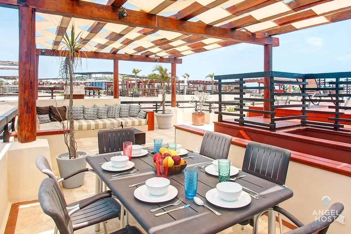 Beachfront Penthouse Oceanview Rooftop And Pool Playa del Carmen Mexiko